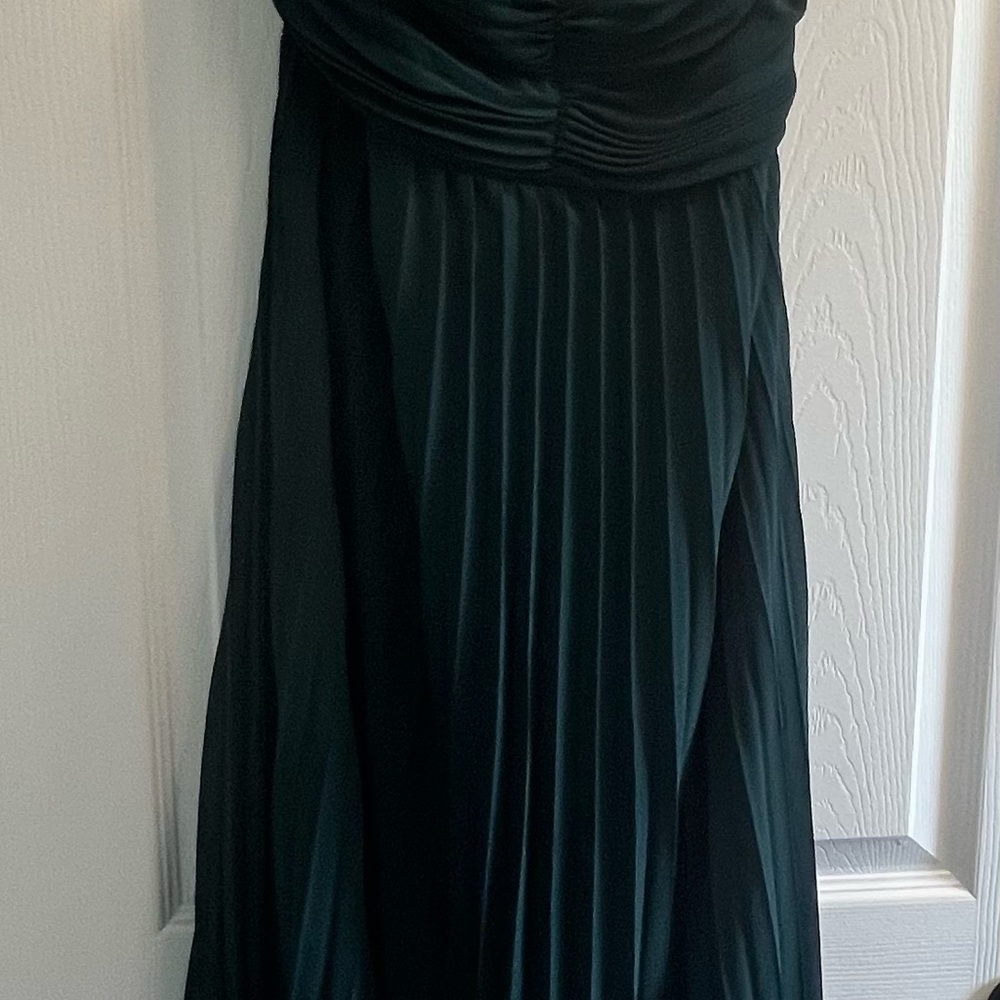 Lulu's Green Strapless Pleated Gown